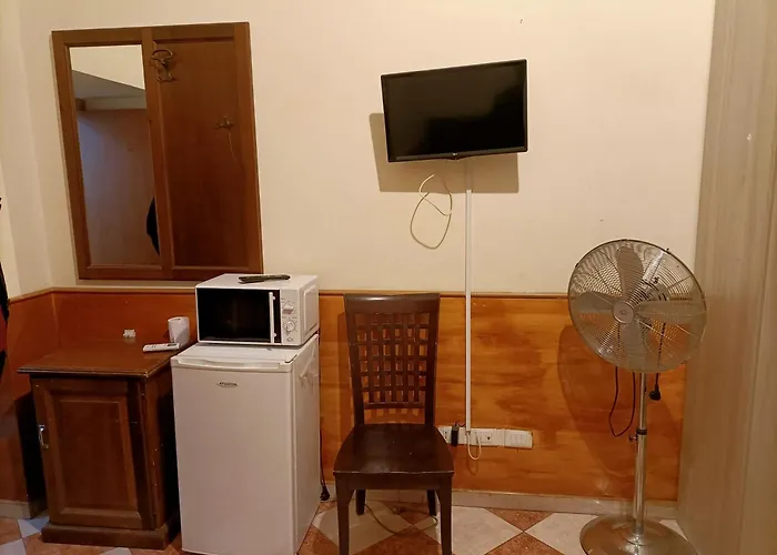 cattaneo accomodation Roma