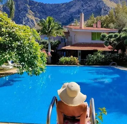 Villa Megna - Green Paradise B&B Palermo