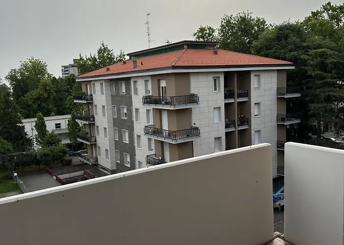 Olimpia House - Camere Accoglienti in Posizione Strategica Reggio nell'Emilia