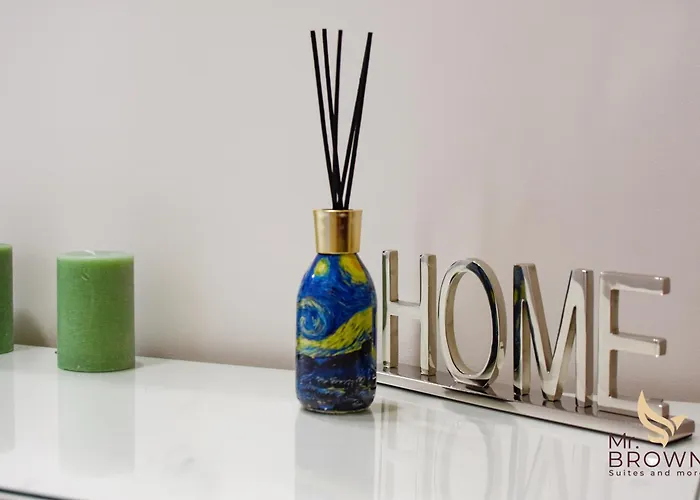 Mrbrown - Pincherle Room Roma