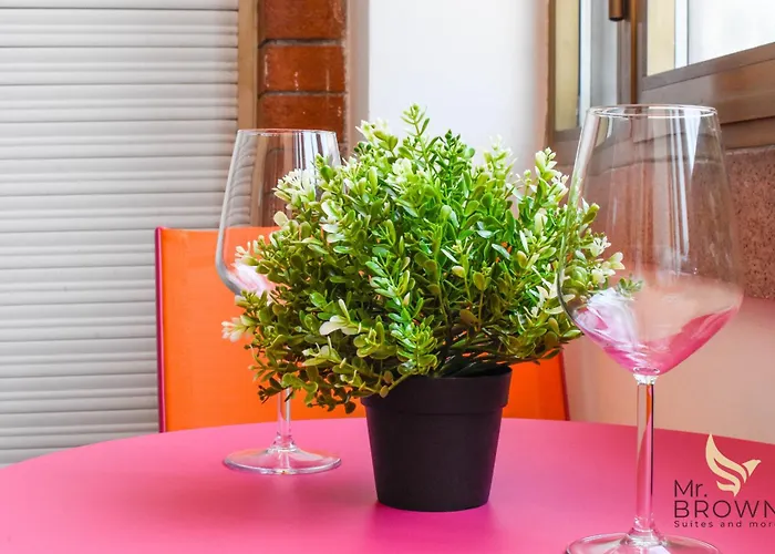 Mrbrown - Pincherle Room Roma