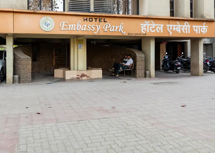 Hotel Embassy Park - Bkc Bombay