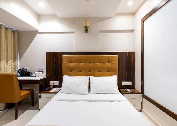 Hotel Embassy Park - Bkc Bombay