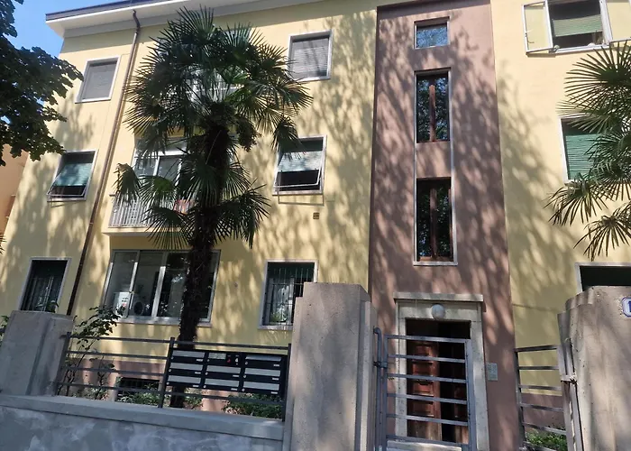 Hotel Cc133 Verona
