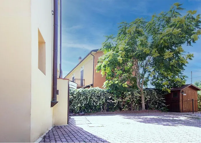 Athena Rooms - Parcheggio privato Bologna