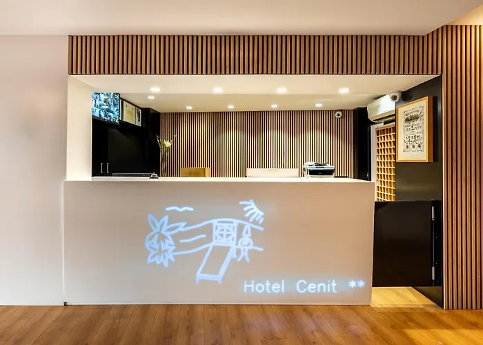 Hotel Cenit & Apts Sol Y Viento Ibiza città