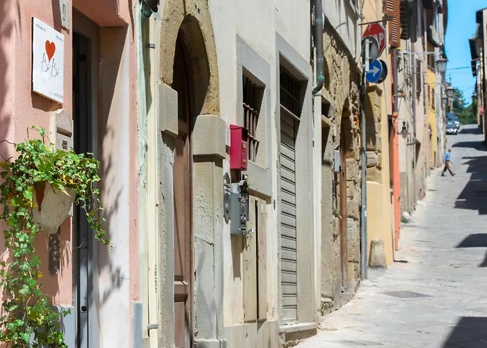 LA FIABA DEL CARTAZUCCHERO Possibilità di self check-in Arezzo