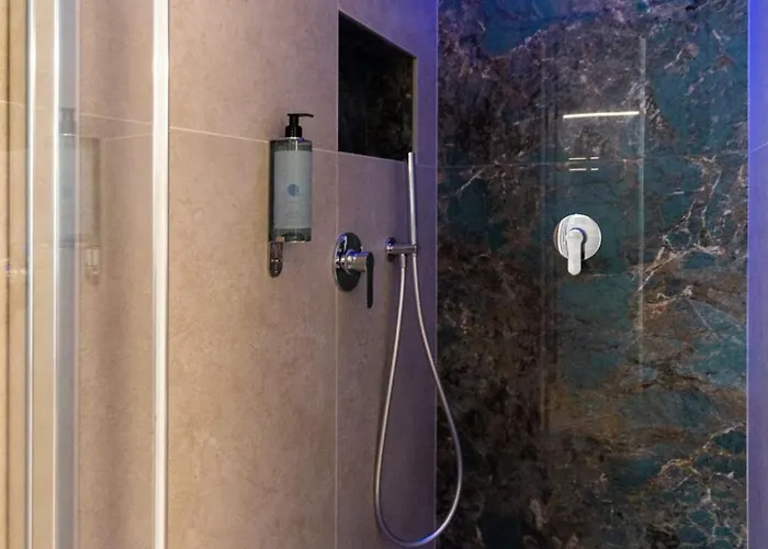 Hotel Trevi Monti House Roma