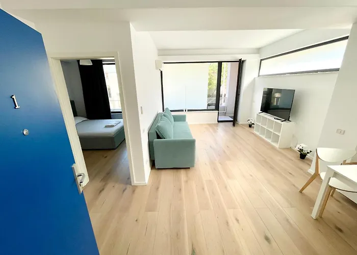 Warm Hotel Apartment Bucarest