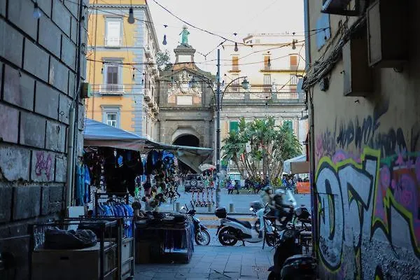 Dante&Serenella station Napoli