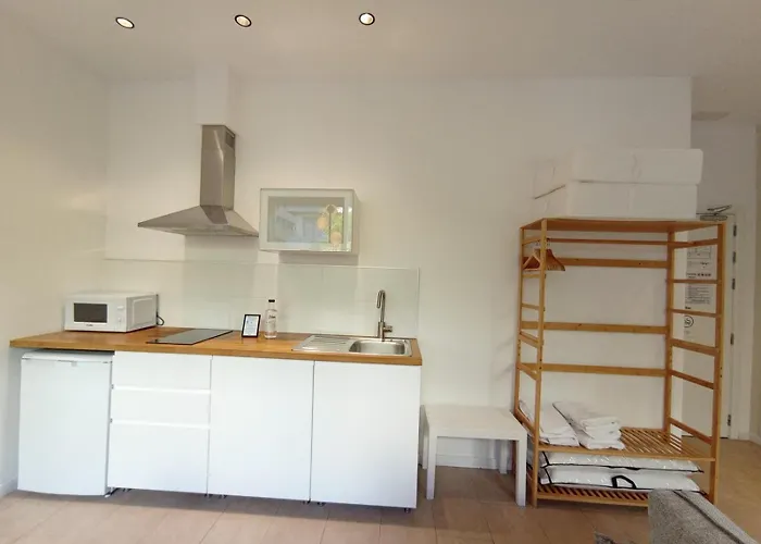 Blanq Marina Suites Valenza