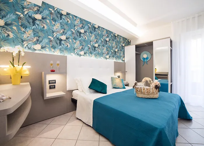 Viva Beach Hotel - 20M From The Beach & Large Breakfast Rimini