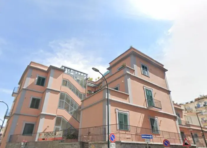 Partenope 10 Napoli