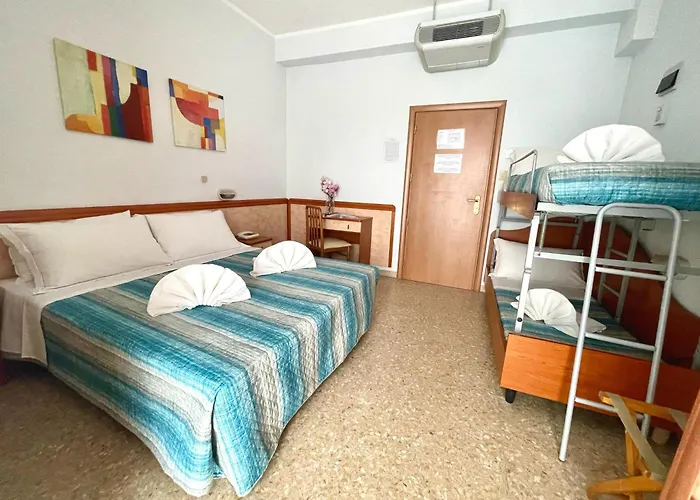 Hotel Crystal - SPIAGGIA INCLUSA con pacchetti personalizzati Rimini