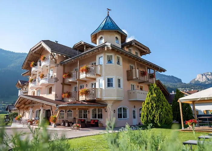 Hotel Chalet Sas Morin Pozza di Fassa