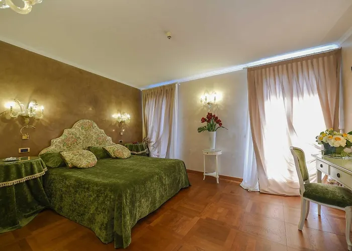 Hotel Casa Savoia & Casa Jolanda Venezia
