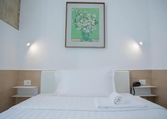 H22 Hotel Napoli