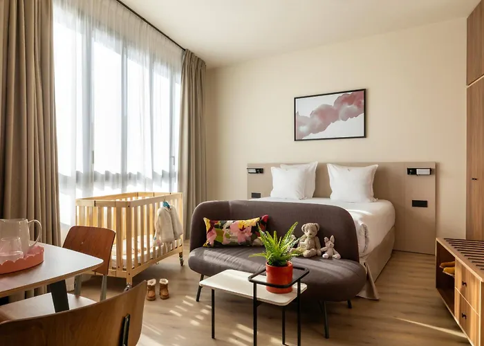 Yuna Montmartre - ApartHotel Parigi