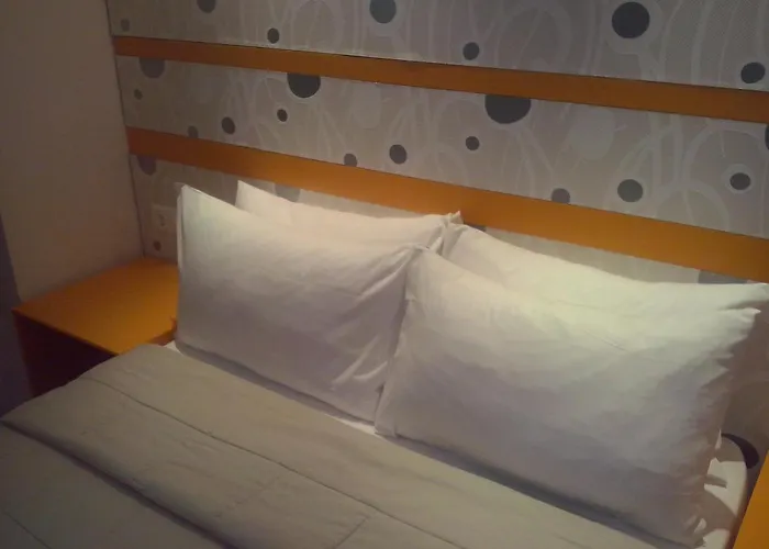 Amazon Hotel Atene