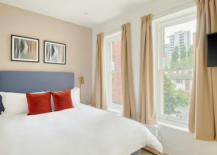 The Prince Hotel Vauxhall, Sonder By Marriott Bonvoy Londra