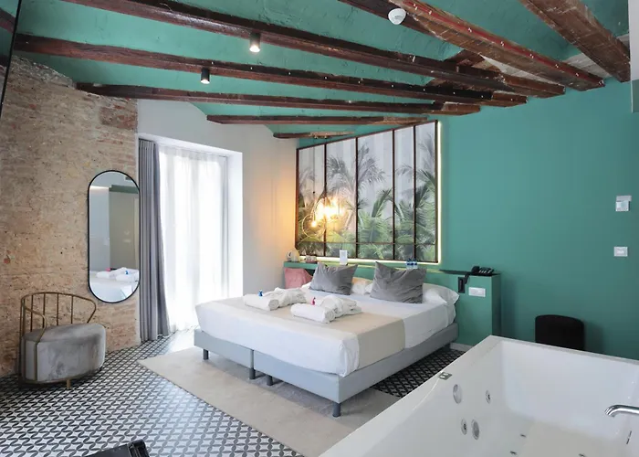 You & Co. Quart Boutique Valenza