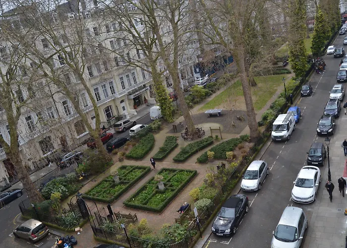 Hyde Park Court Hotel Londra
