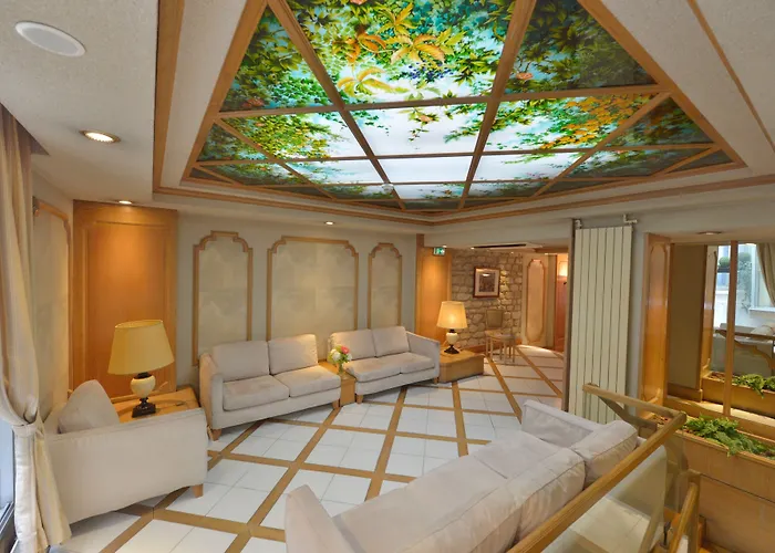 Hotel Renoir Montparnasse Parigi