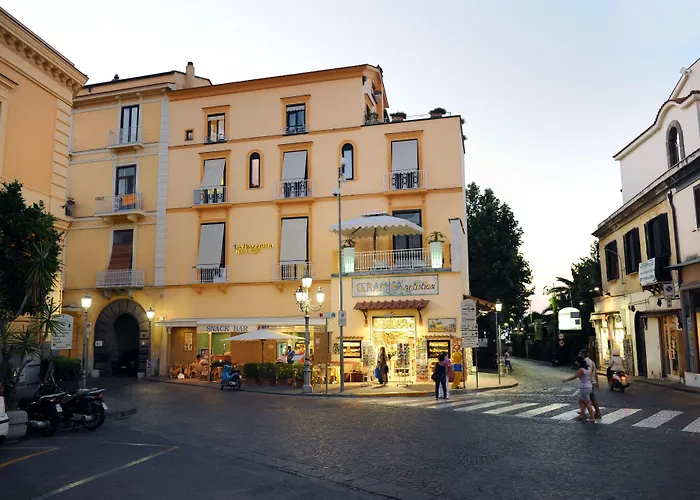 La Piazzetta Guest House Sorrento