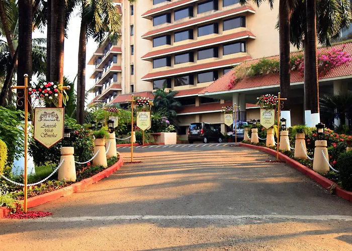 The Retreat Hotel & Convention Centre Bombay