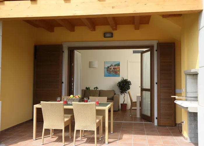 Residence Corte Leonardo Garda 