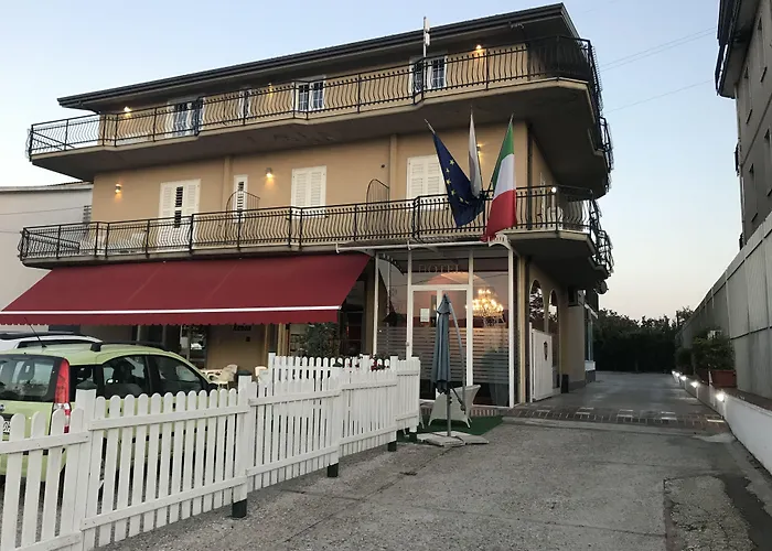 Hotel Ascot Caianello