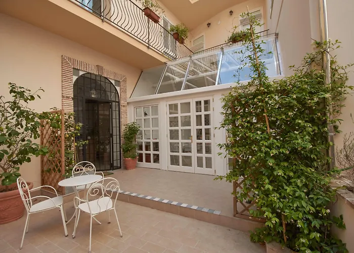 Hotel Cas'E Charming House Caserta