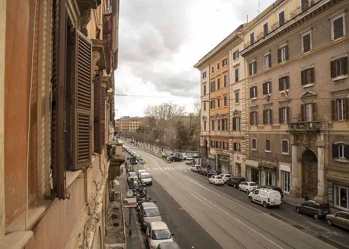 Hotel Domus Napoleone Roma