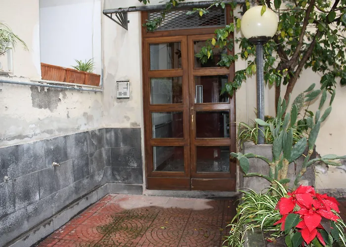 Tra L'Etna E Il Mare B&B Catania