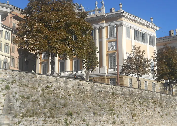 La Maison Des Artistes Bergamo