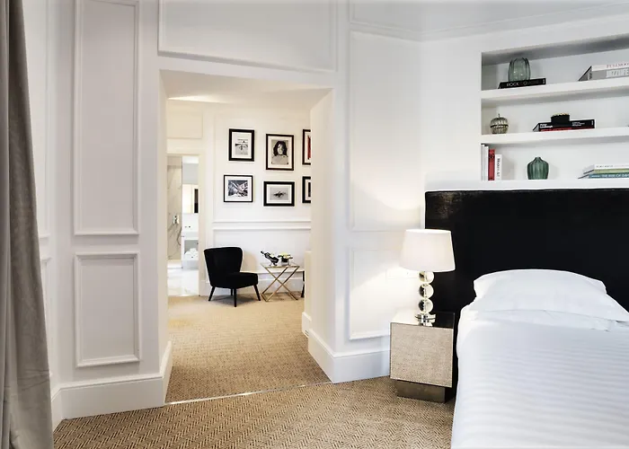 The Shire Hotel Roma