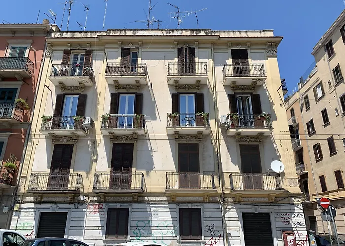 Hotel Domus Nikolai Bari