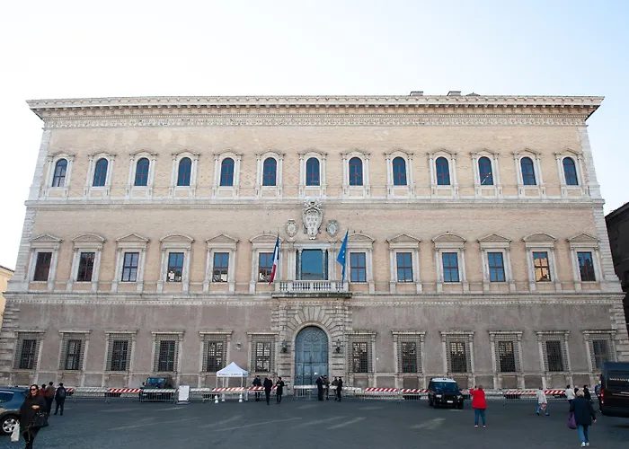 Starhome Navona Roma