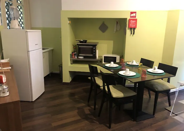 Lisbon Garden Flower