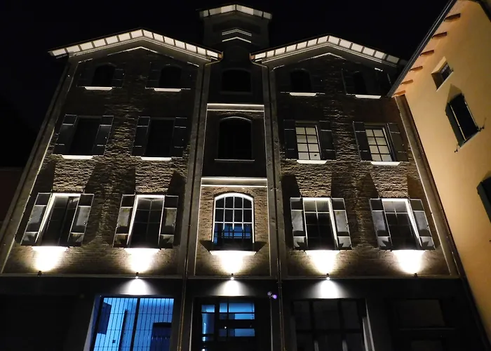 Piumaviola Beds & Apartments Parma