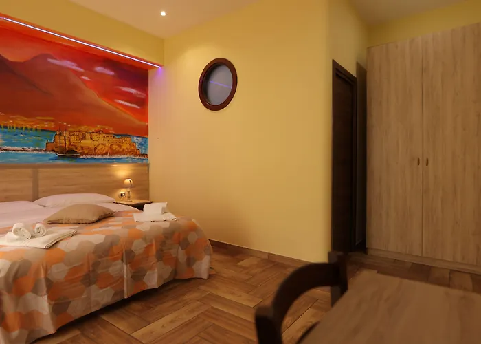 Bed and Breakfast Authentic Neapolis In The Hearth Of The Center