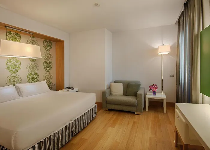 Hotel NH Firenze