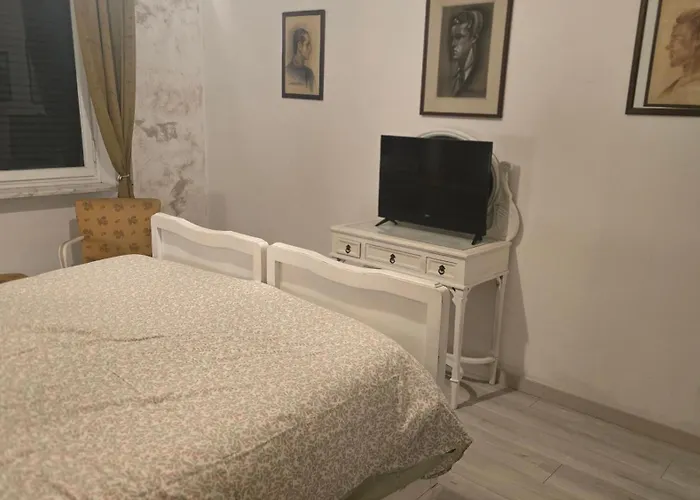 Home Rome Center