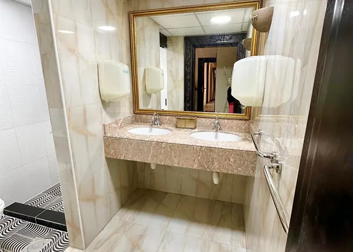 Hotel Dari Dubai