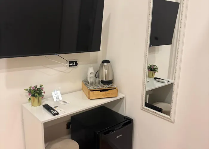 Bed and Breakfast Domus Luigi Leone 2 Napoli