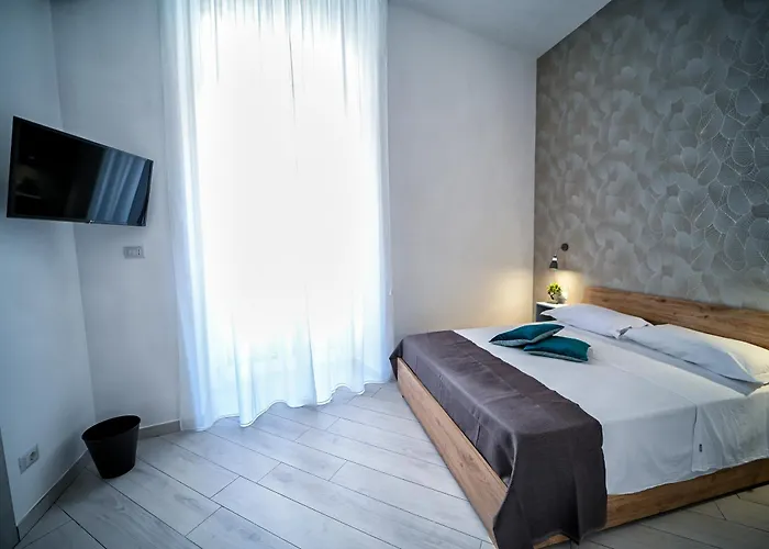 Ludben Dante B&B Napoli