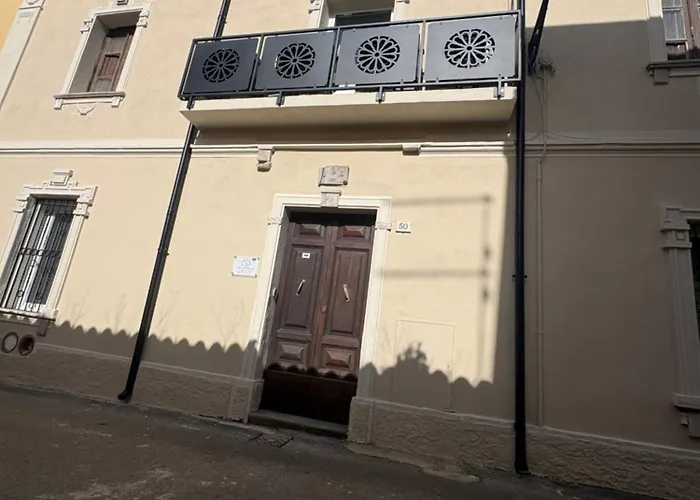 Hotel In centro da Carlotta Olbia