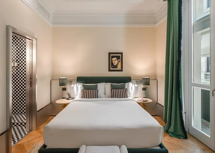 Hotel The Couper Umiltà Roma