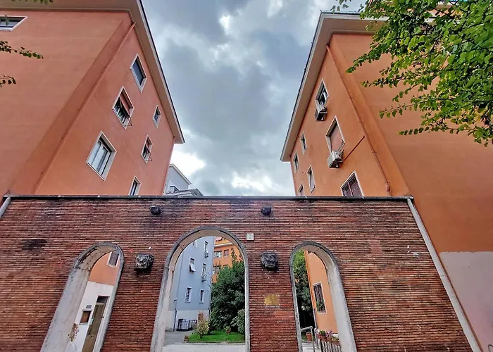 The Place Gallia Roma