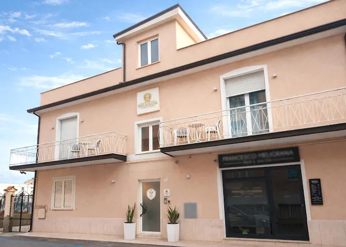 Meligrana Central Rooms Tropea